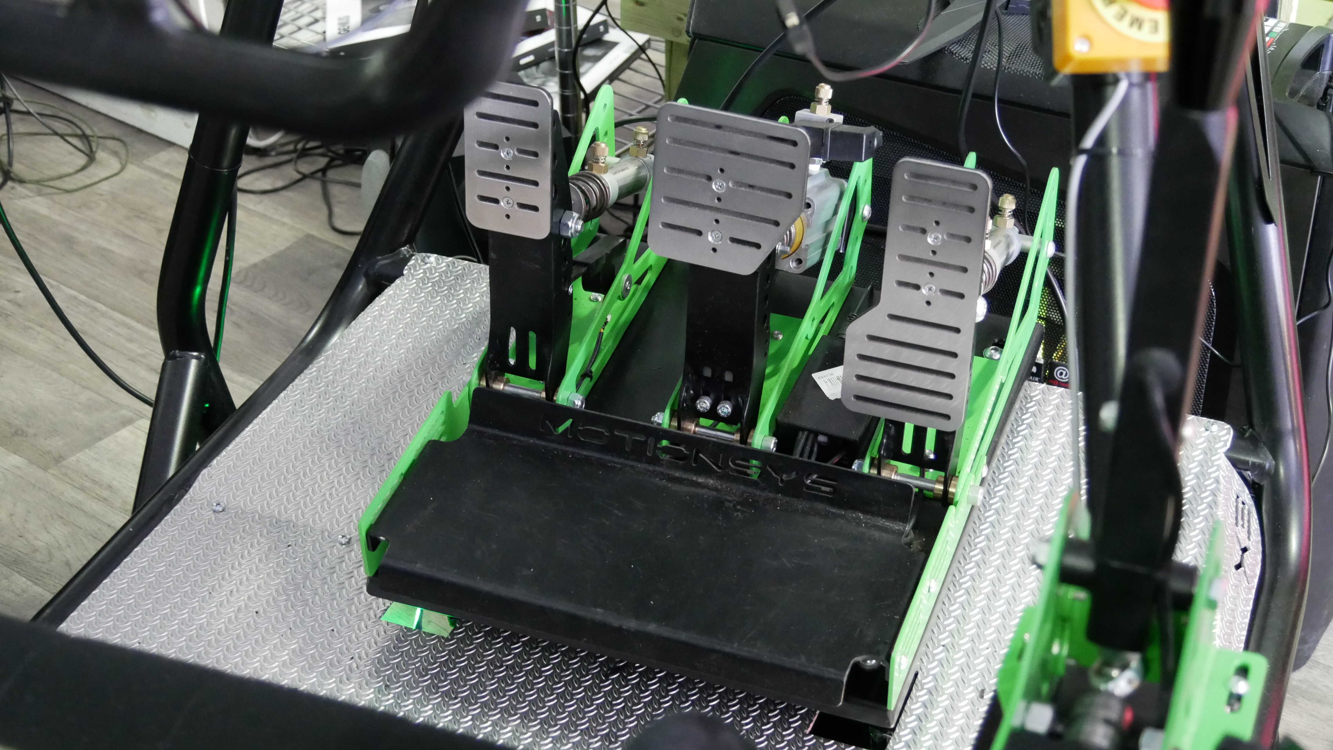 MS "Leo" Pedals